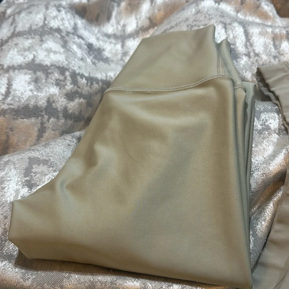 ALO LIMESTONE AIRLIFT legging - Picture 4 of 6